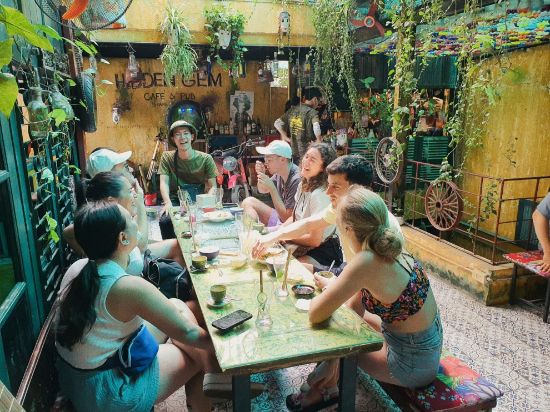 Hình ảnh của HANOI MOTORBIKE TOURS: FOOD + CULTURE + FUN ON VINTAGE BIKE 