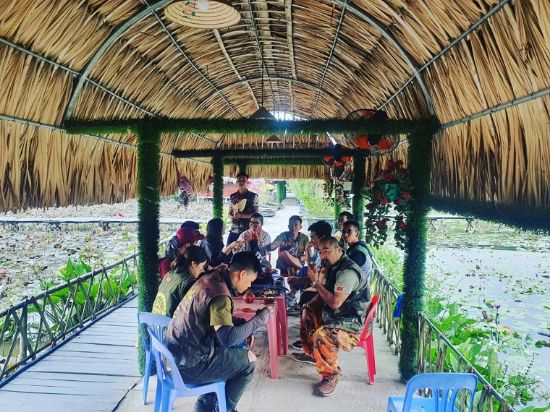 Hình ảnh của Hanoi Countryside Vespa Tour : RED RIVER DELTA DAY IN THE LIFE & CO LOA ANCIENT CITADEL